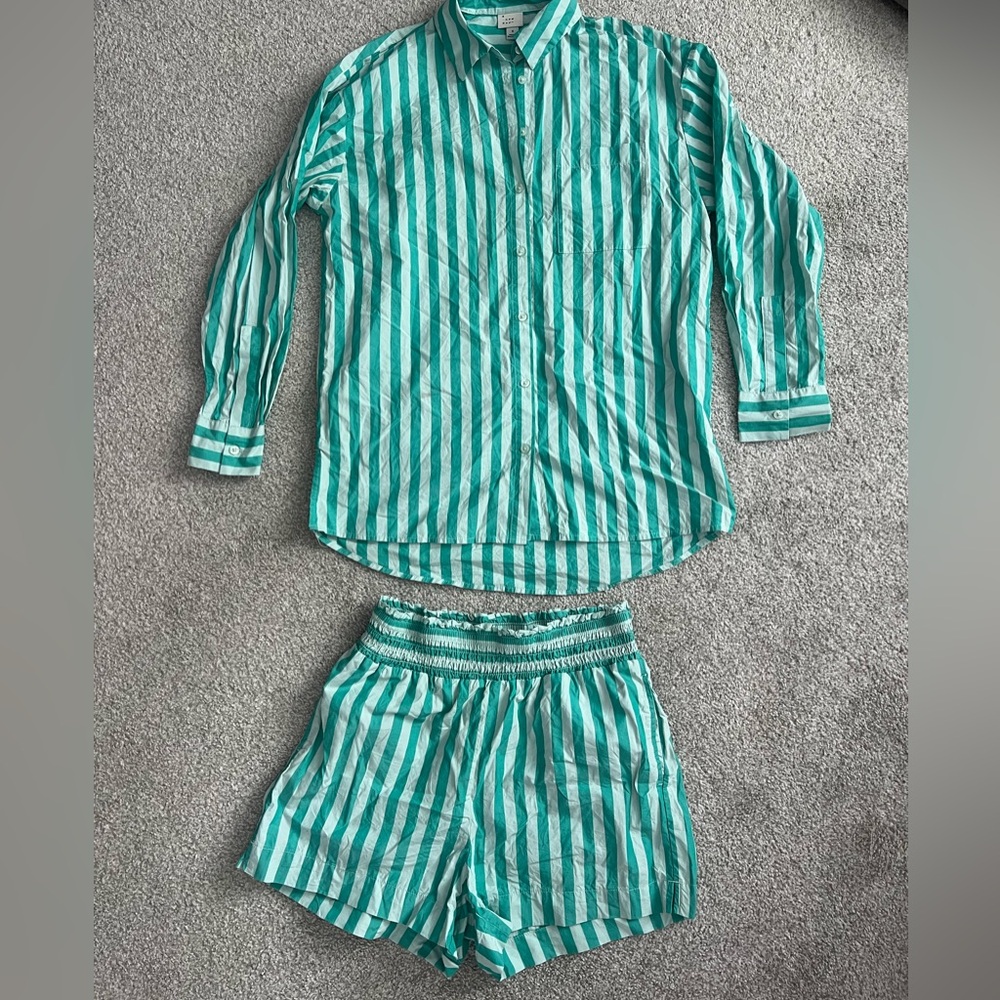 Women’s matching shirt and shorts set